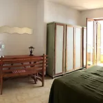 فيلة Villa Poggimare إمبيريا