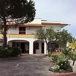 Villa Poggimare فيلة إمبيريا